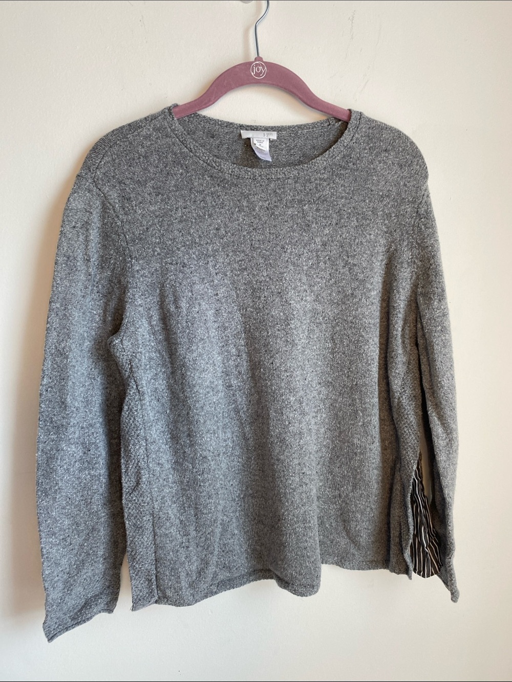 J. Jill Heather Gray Crewneck Sweater with Side-Tuck Detail Petite Medium.